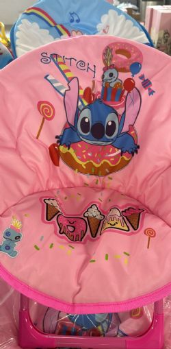 CHAISE RONDE PLIABLE POUR ENFANTS - STITCH AVEC BONBONS